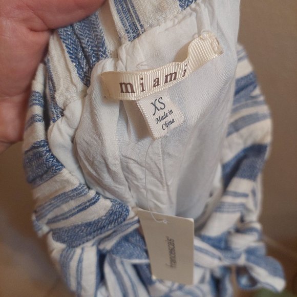 FRANCESCA'S blue & white striped palazzo pants - Picture 3 of 4